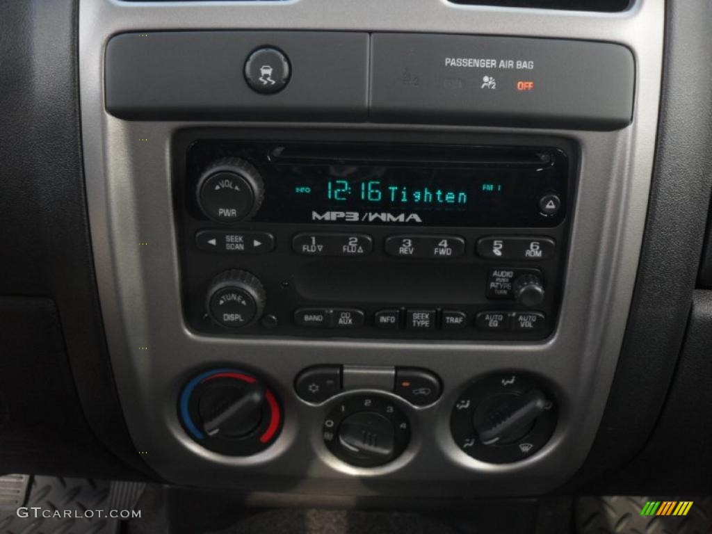 2011 Chevrolet Colorado LT Regular Cab Controls Photo #41881818