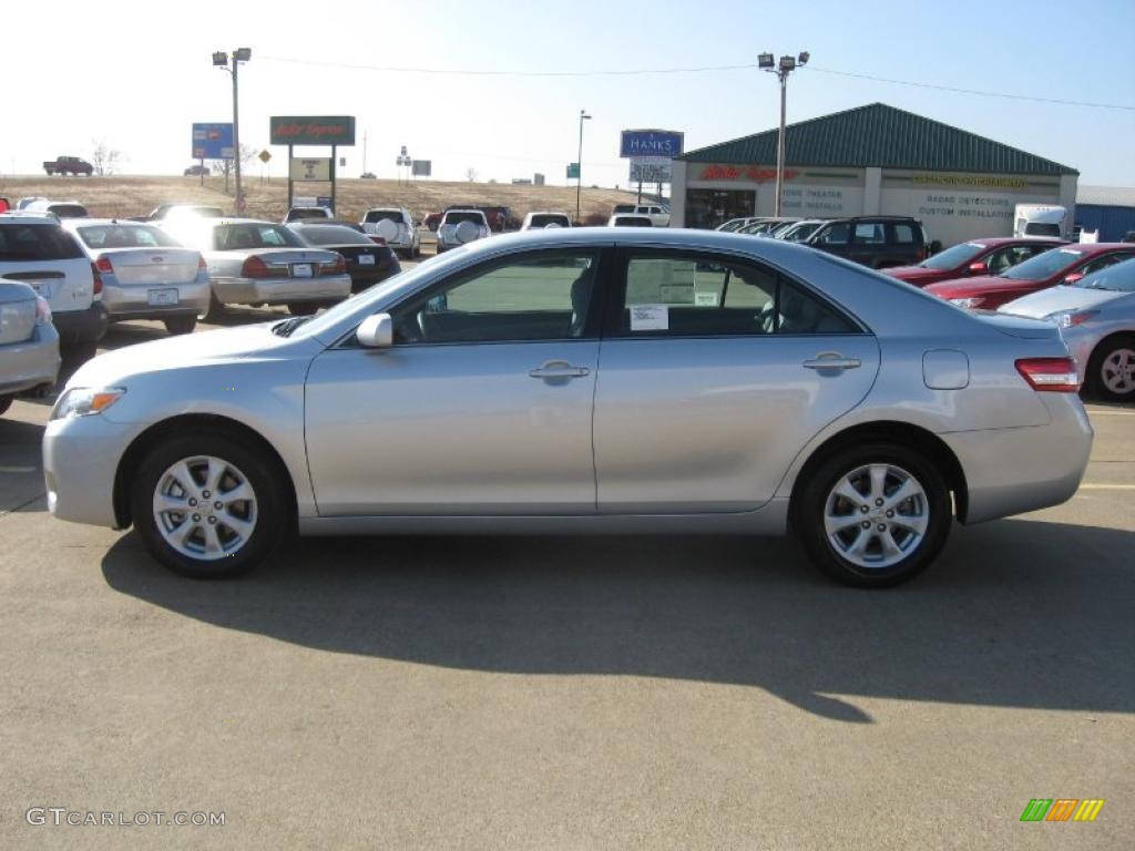 Classic Silver Metallic 2011 Toyota Camry LE Exterior Photo #41882002