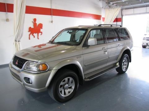2001 Mitsubishi Montero Sport Limited Data, Info and Specs