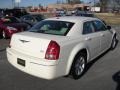 2007 Stone White Chrysler 300 Touring  photo #4