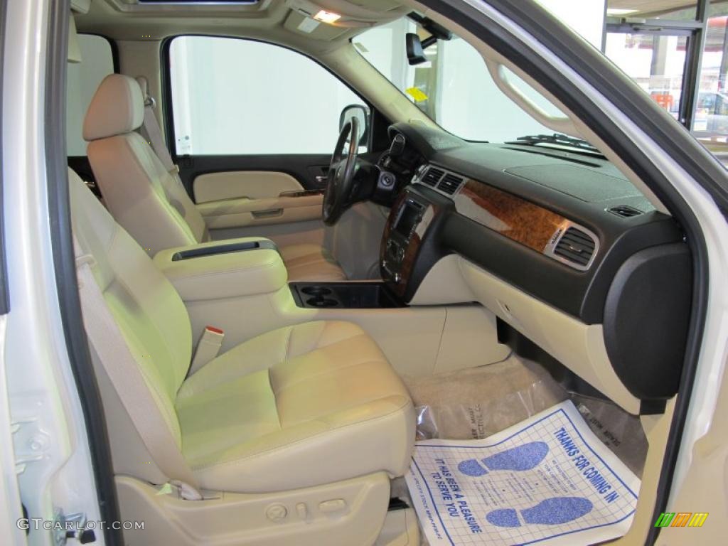 2008 Avalanche LTZ - Summit White / Ebony/Light Cashmere photo #12