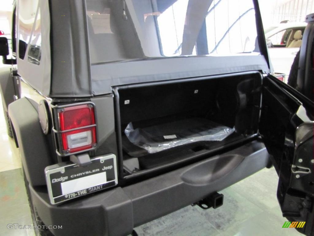 2011 Wrangler Call of Duty: Black Ops Edition 4x4 - Black / Black photo #8