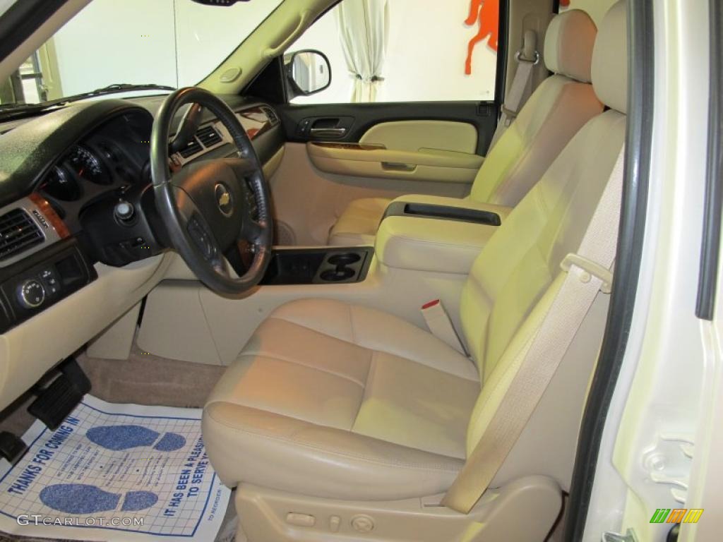 Ebony/Light Cashmere Interior 2008 Chevrolet Avalanche LTZ Photo #41886051