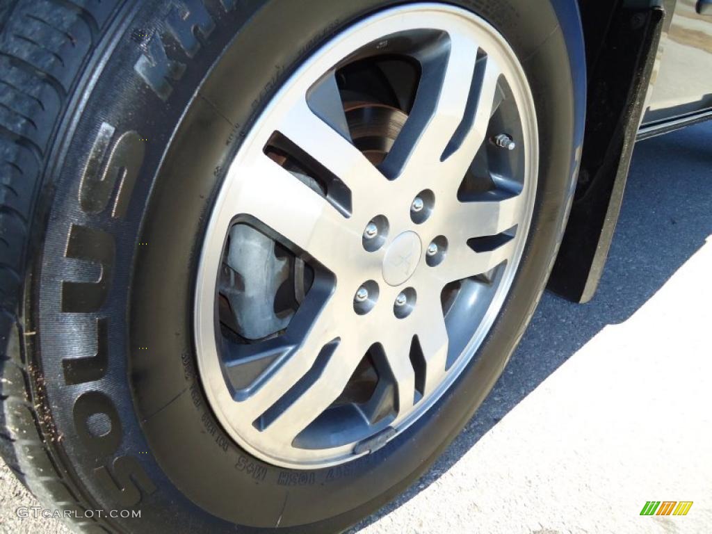 2006 Mitsubishi Endeavor LS Wheel Photo #41889258