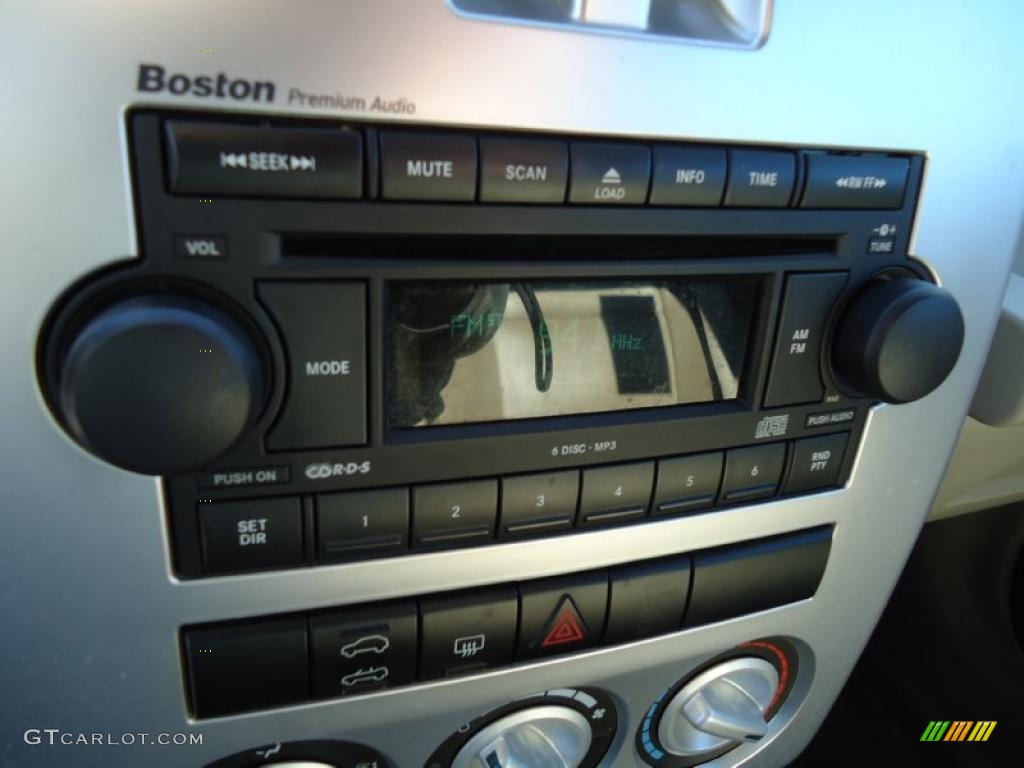 2006 Chrysler PT Cruiser Touring Convertible Controls Photo #41889830