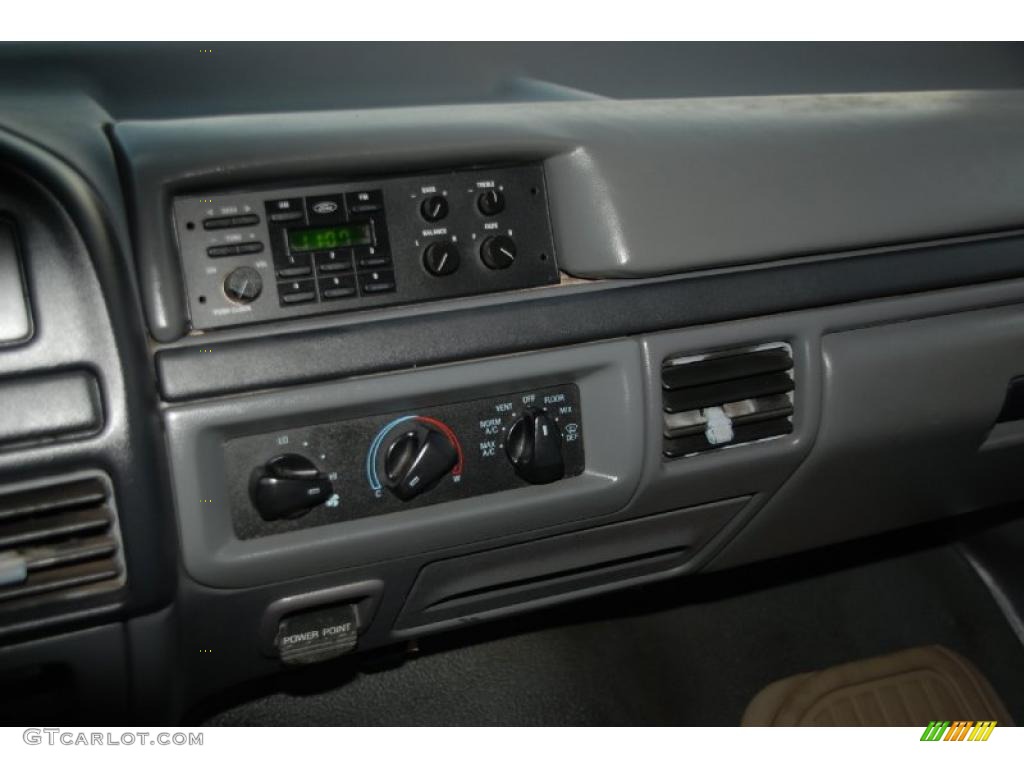 1992 Ford F150 Extended Cab Controls Photo #41896060 ...