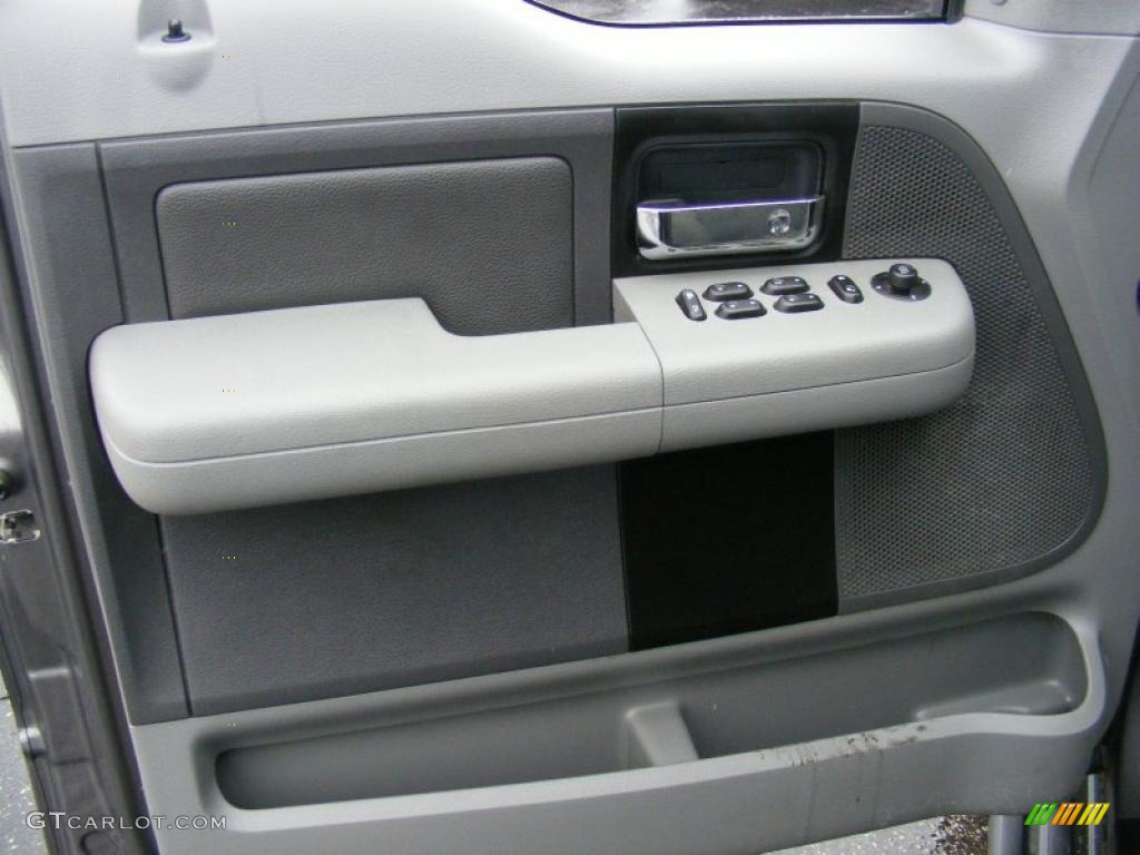 2004 F150 XLT SuperCrew - Dark Shadow Grey Metallic / Dark Flint photo #22