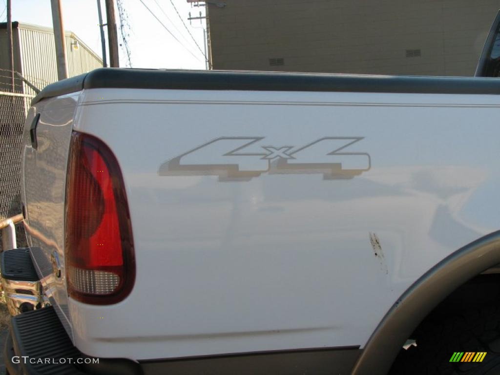 2002 F150 XLT SuperCab 4x4 - Oxford White / Medium Parchment photo #4