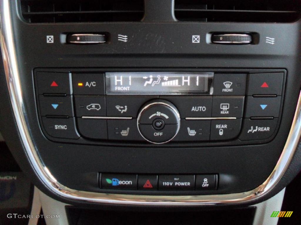 2011 Chrysler Town & Country Touring - L Controls Photo #41903420