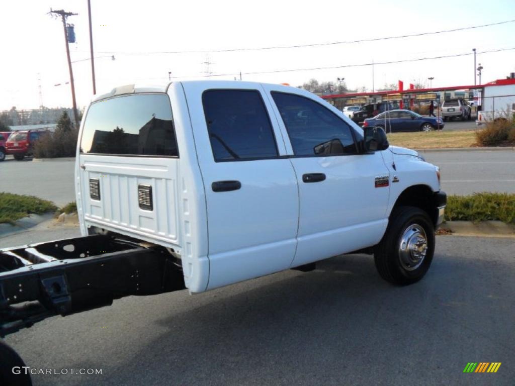 2008 Ram 3500 ST Quad Cab 4x4 Chassis - Bright White / Khaki photo #5