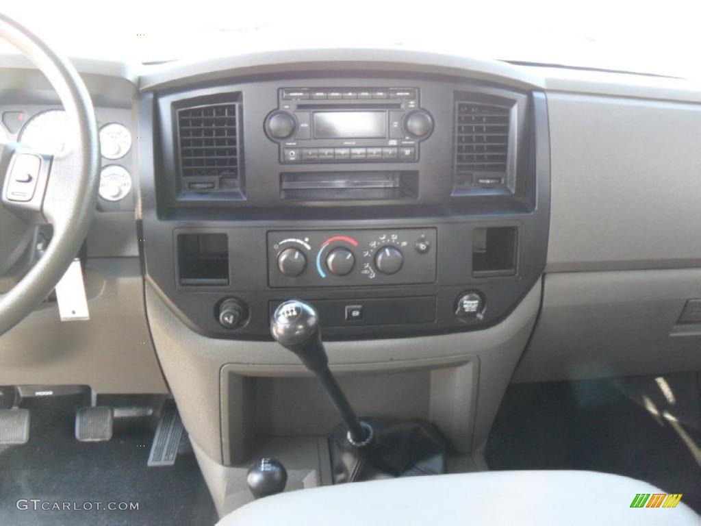 2008 Dodge Ram 3500 ST Quad Cab 4x4 Chassis Controls Photos