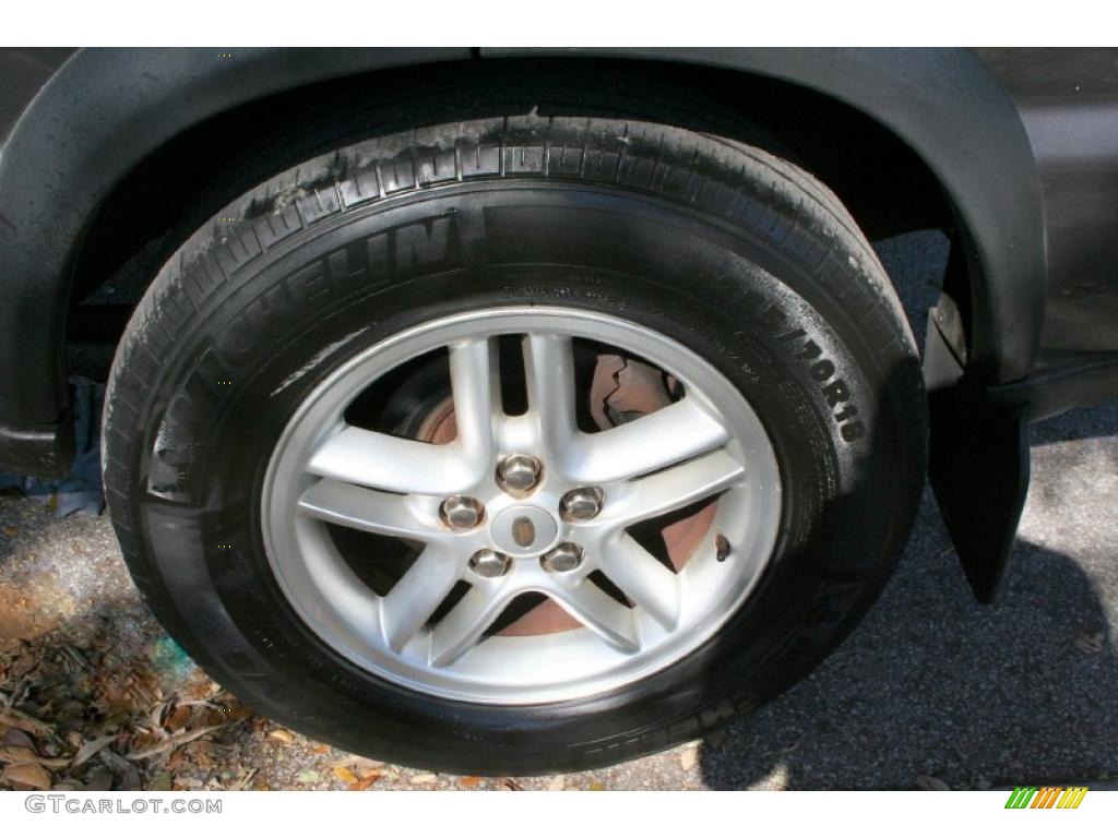 2003 Land Rover Discovery S Wheel Photo #41905800