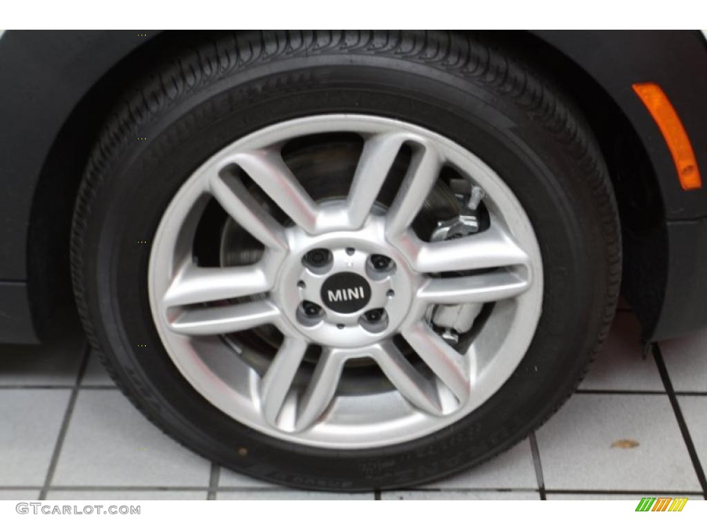 2011 Mini Cooper S Clubman Wheel Photo #41906296