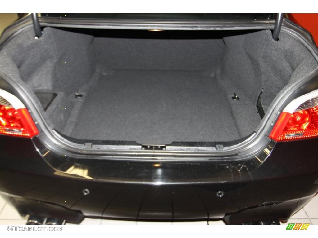 2007 BMW M5 Sedan Trunk Photo #41909181