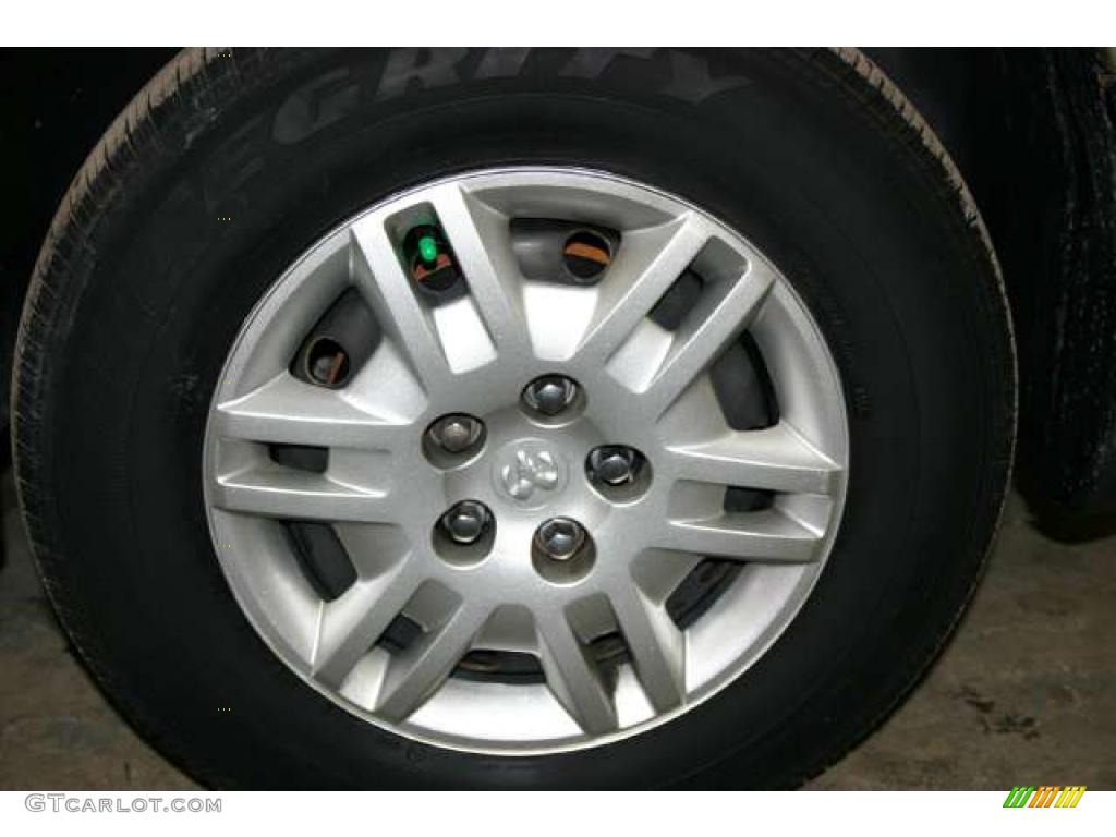 2005 Dodge Caravan SE Wheel Photo #41911105