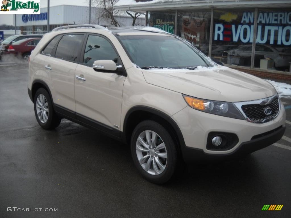 2011 Sorento EX V6 AWD - White Sand Beige / Black photo #1