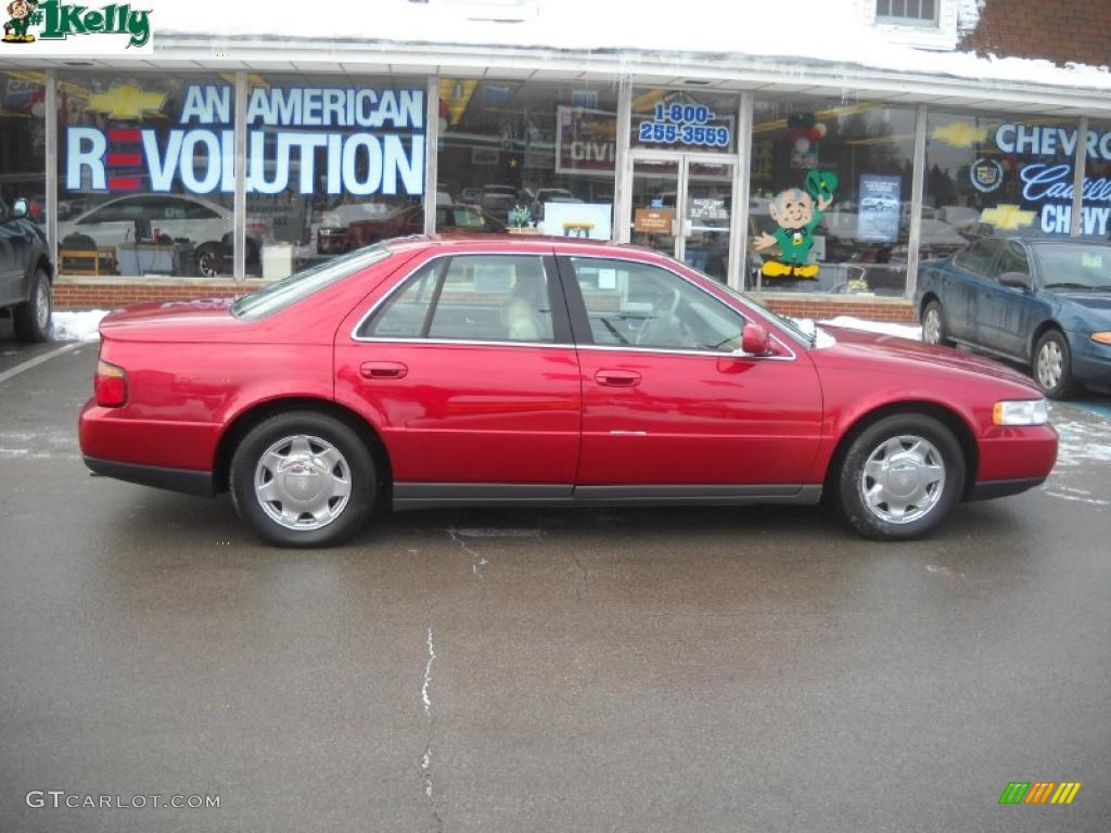 2000 Seville SLS - Crimson Pearl / Oatmeal photo #2