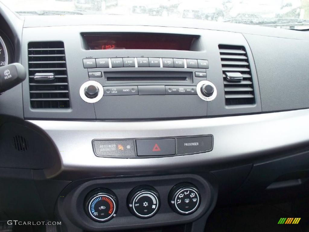 2011 Mitsubishi Lancer Sportback ES Controls Photo #41914021