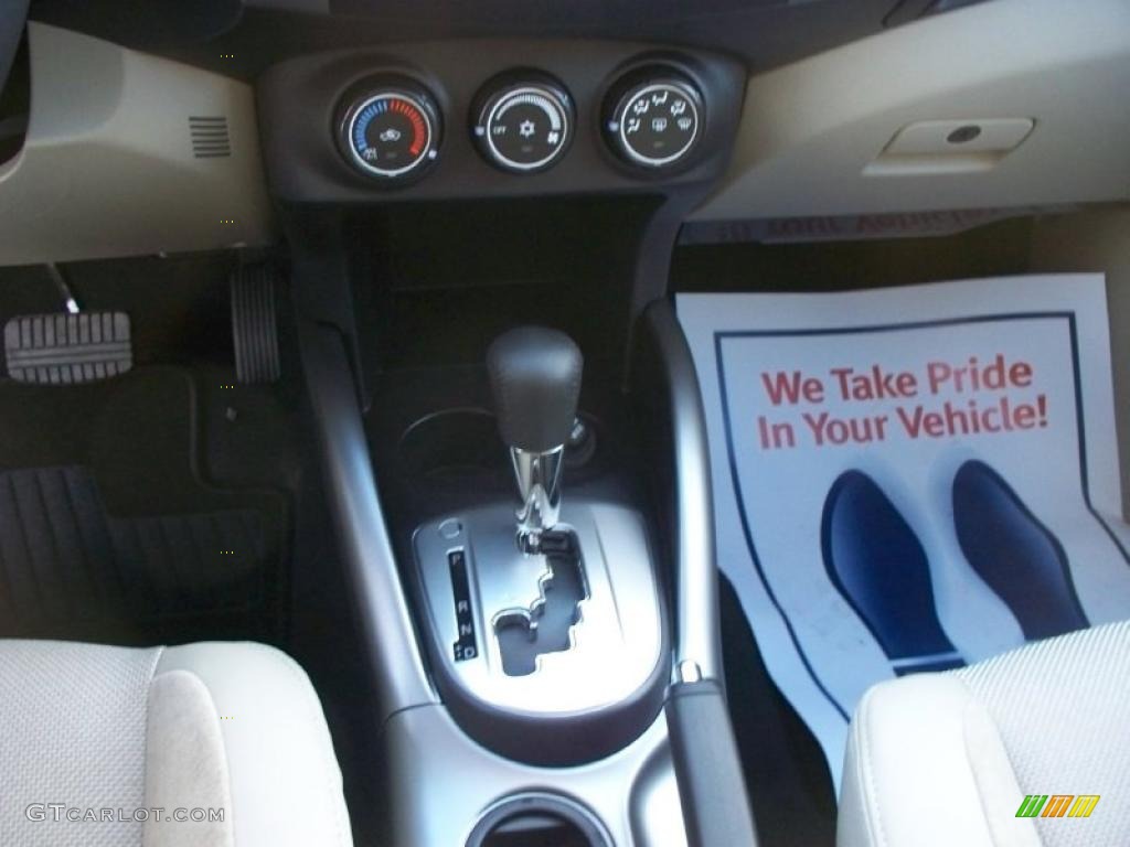 2011 Mitsubishi Outlander SE CVT Sportronic Automatic Transmission Photo #41915861