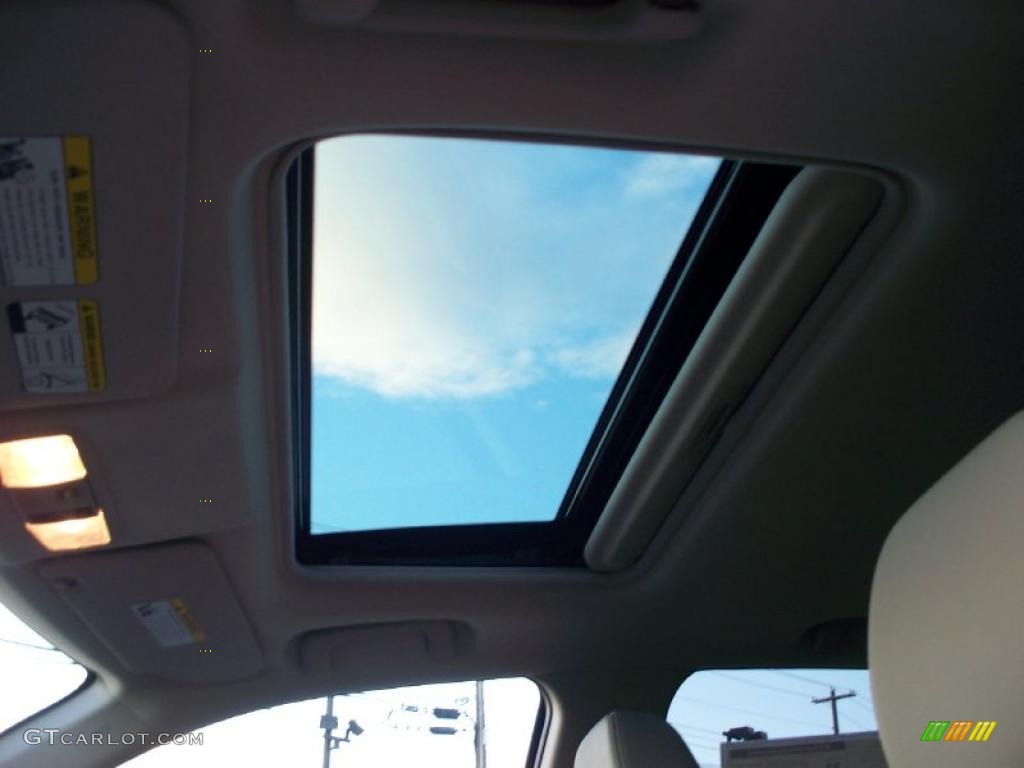 2011 Mitsubishi Outlander SE Sunroof Photo #41916539