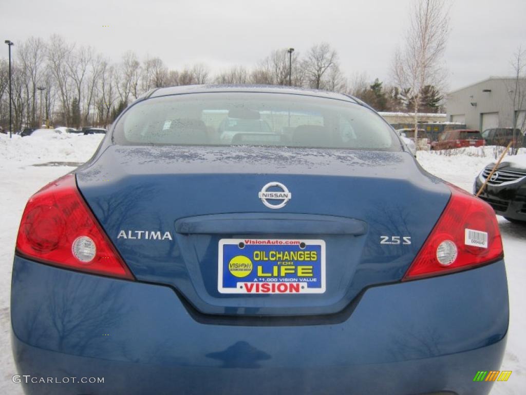 2009 Altima 2.5 S Coupe - Azure Blue Metallic / Charcoal photo #14