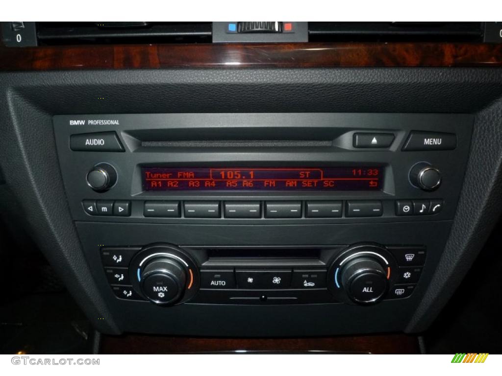 2011 BMW 3 Series 328i Coupe Controls Photo #41917786