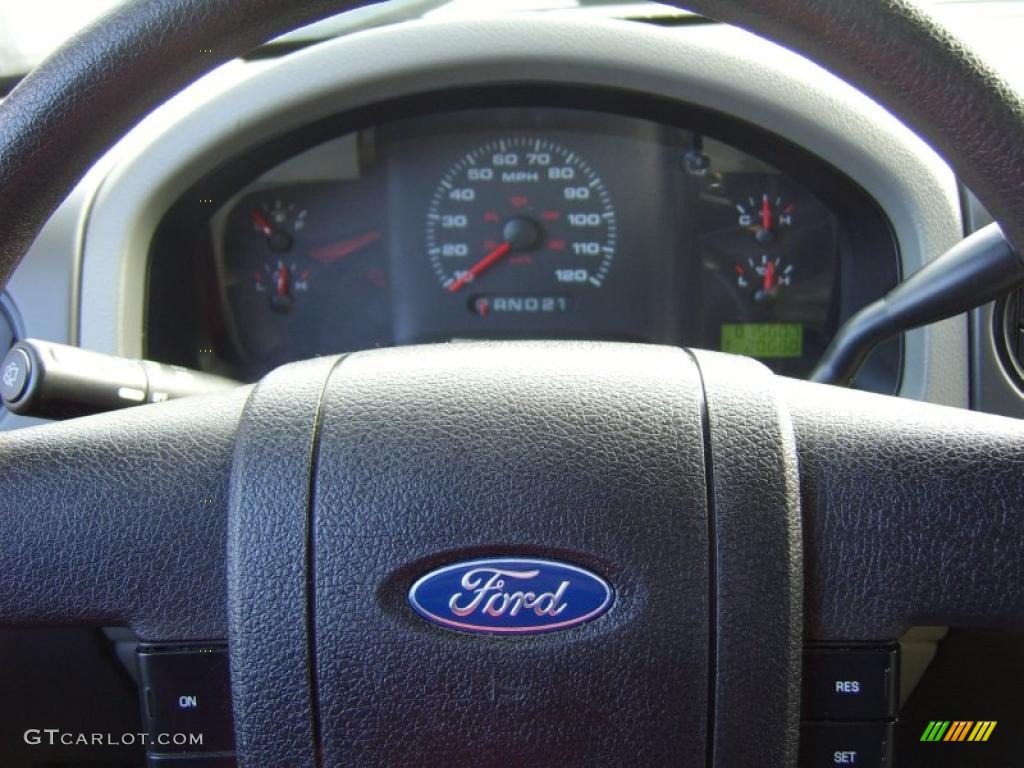 2005 F150 XL Regular Cab - Dark Shadow Grey Metallic / Medium Flint Grey photo #14