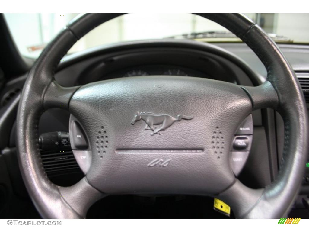 2004 Mustang V6 Convertible - Screaming Yellow / Oxford White photo #18