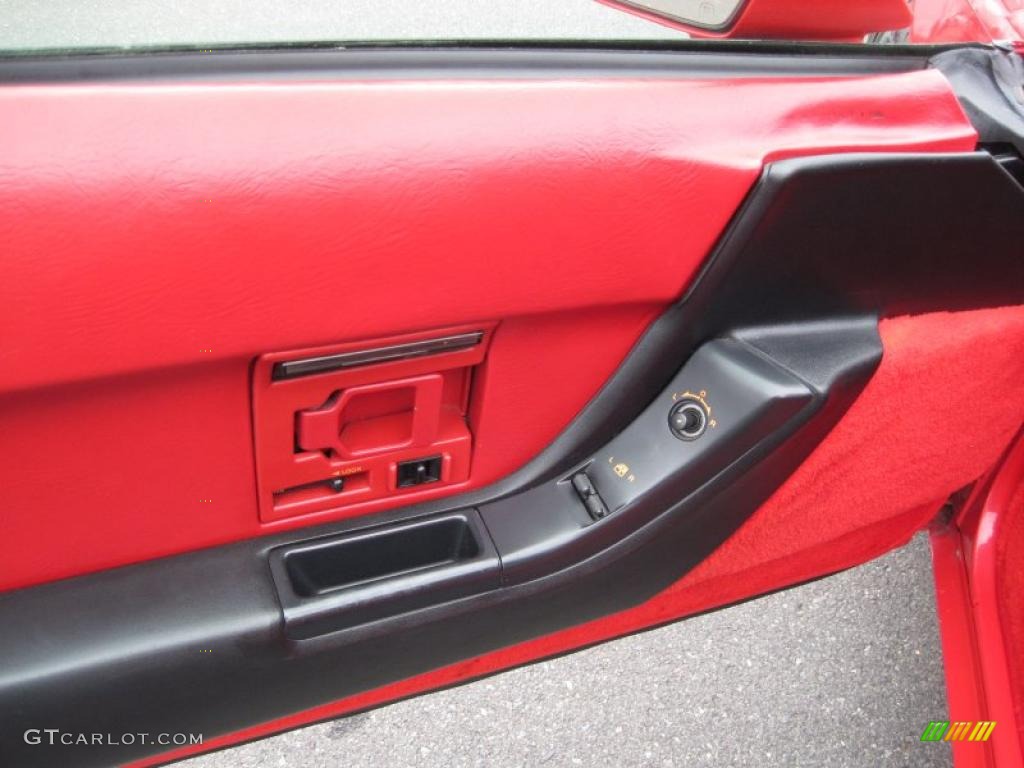 1992 Chevrolet Corvette Coupe Red Door Panel Photo #41926227