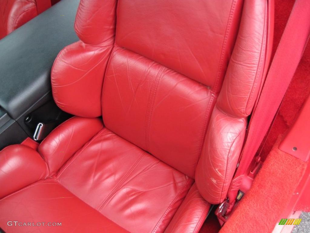 1992 Corvette Coupe - Bright Red / Red photo #18