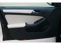 Black - Jetta SE Sedan Photo No. 16