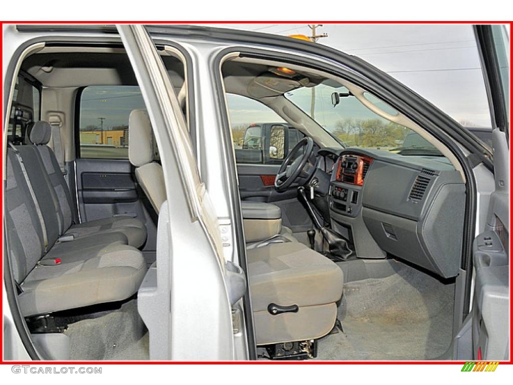 2006 Ram 3500 SLT Quad Cab 4x4 Chassis - Bright Silver Metallic / Medium Slate Gray photo #24
