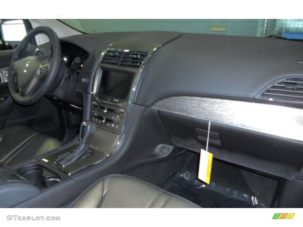 2011 Lincoln MKX AWD Charcoal Black Dashboard Photo #41938014