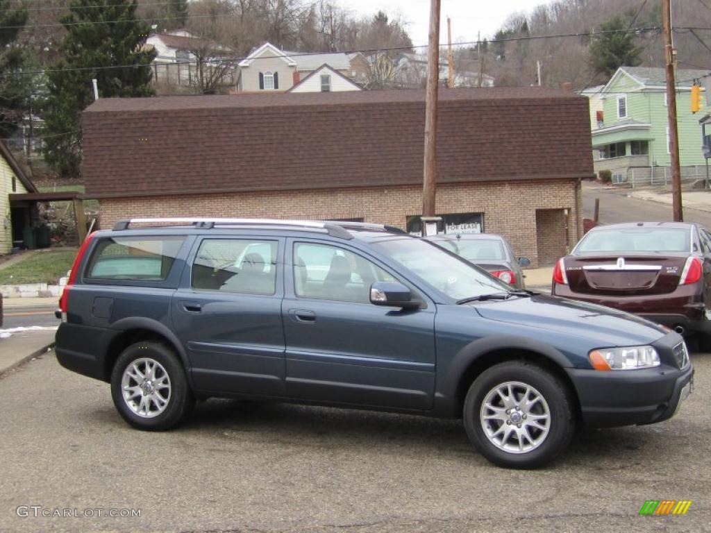 2007 XC70 AWD Cross Country - Barents Blue Metallic / Taupe photo #2