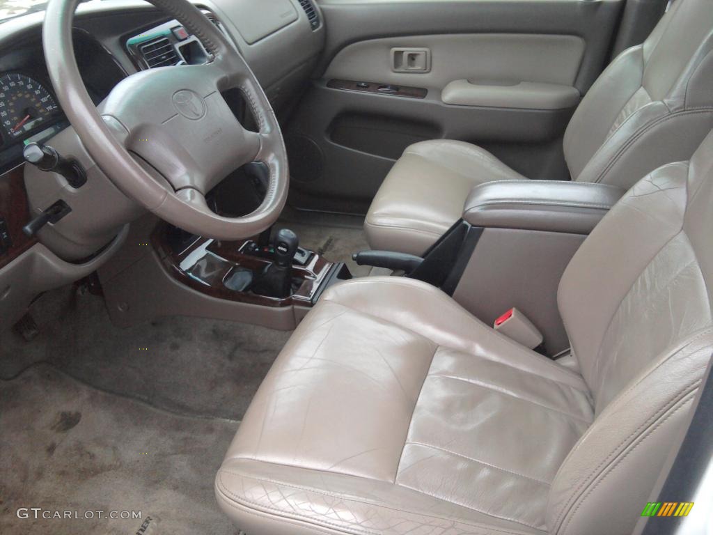 Oak Interior 2001 Toyota 4Runner Limited 4x4 Photo #41939158