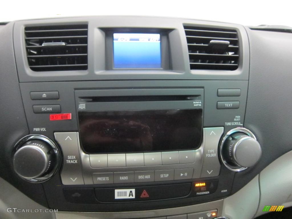2011 Toyota Highlander SE 4WD Controls Photo #41939602
