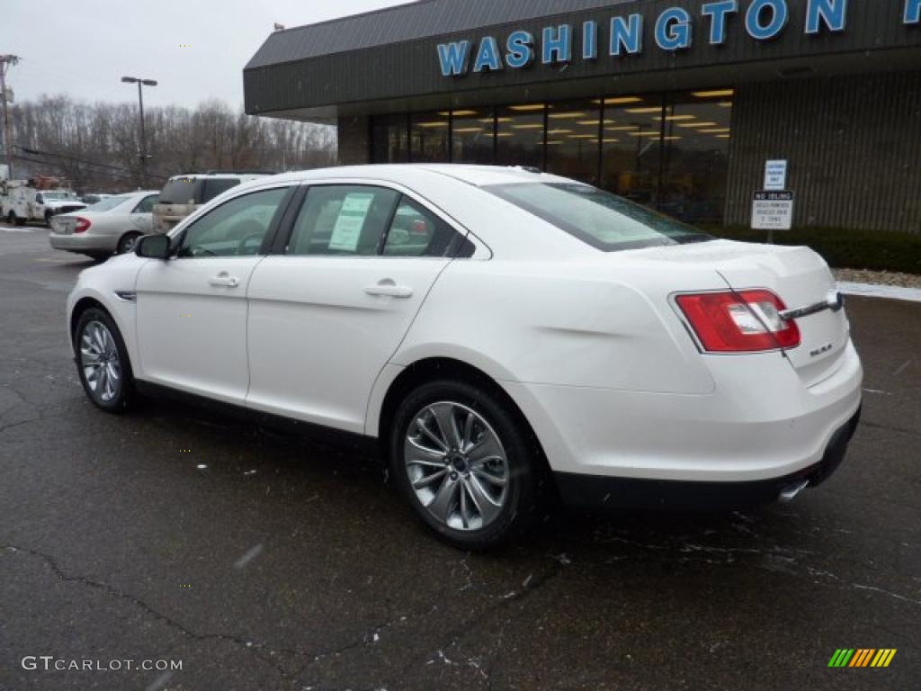 2011 Taurus Limited AWD - White Platinum Tri-Coat / Light Stone photo #2