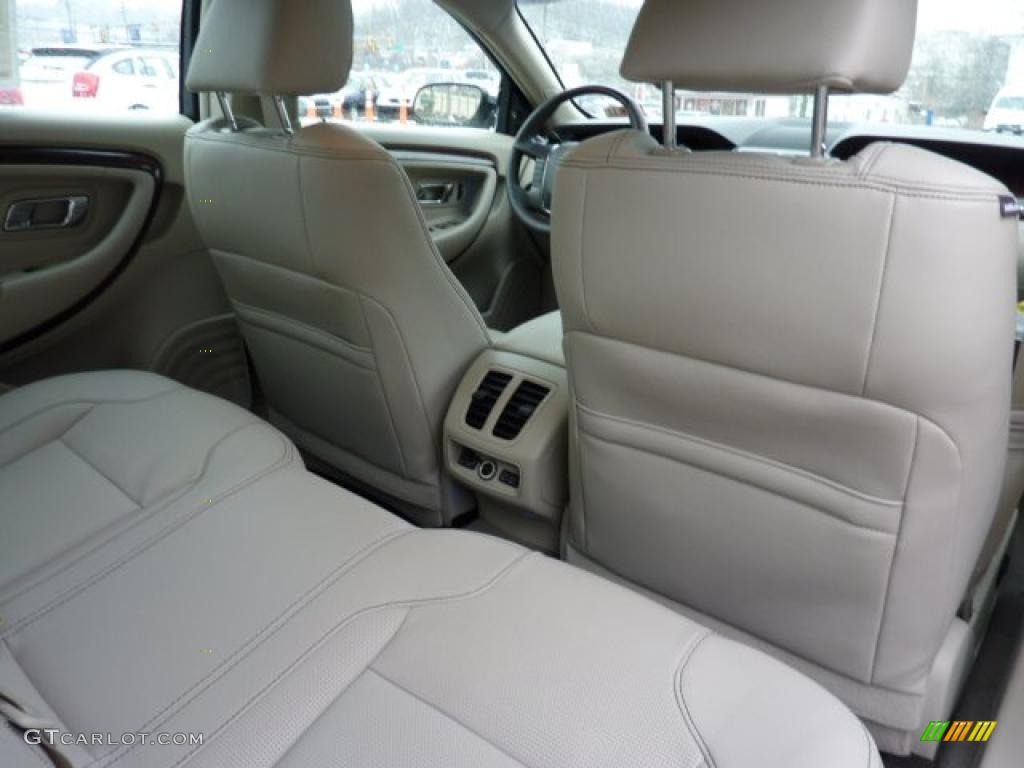 2011 Ford Taurus Limited AWD interior Photo #41945610