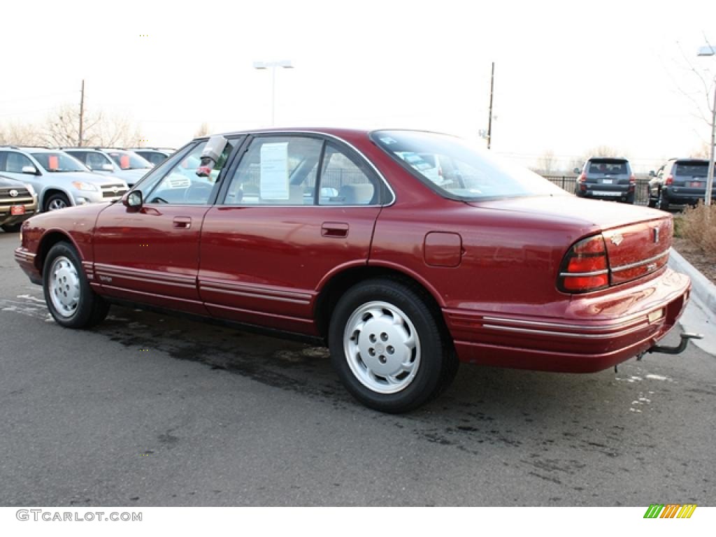 1992 Eighty-Eight Royale LS - Dark Garnet Red Metallic / Light Gray photo #4