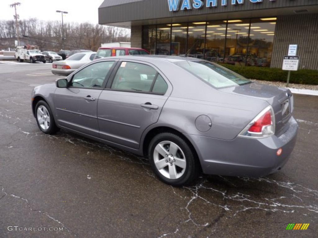 2007 Fusion SE V6 AWD - Tungsten Grey Metallic / Light Stone photo #2