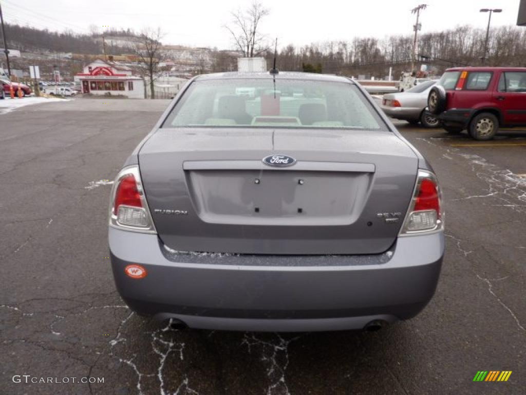 2007 Fusion SE V6 AWD - Tungsten Grey Metallic / Light Stone photo #3