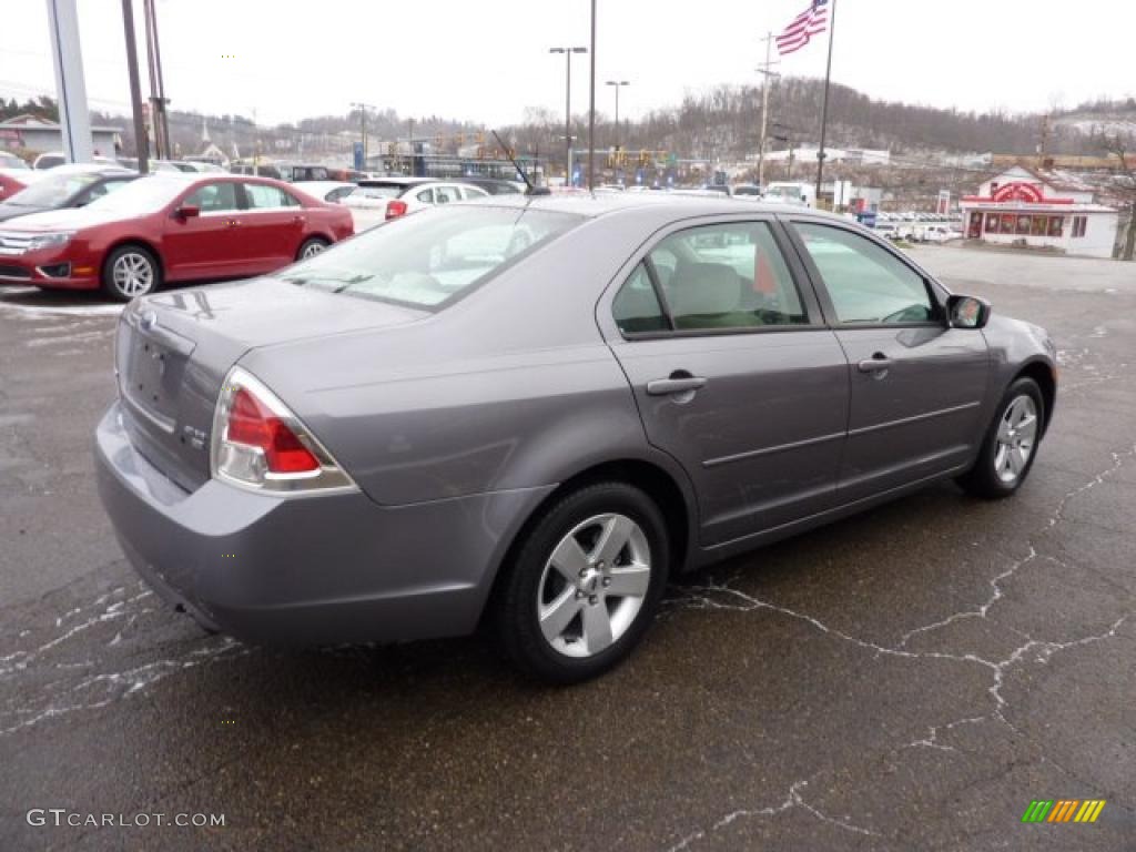 2007 Fusion SE V6 AWD - Tungsten Grey Metallic / Light Stone photo #4