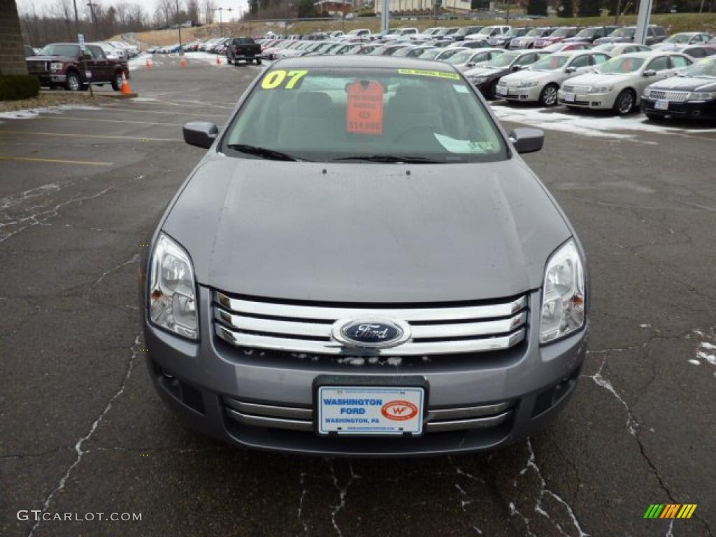 2007 Fusion SE V6 AWD - Tungsten Grey Metallic / Light Stone photo #7