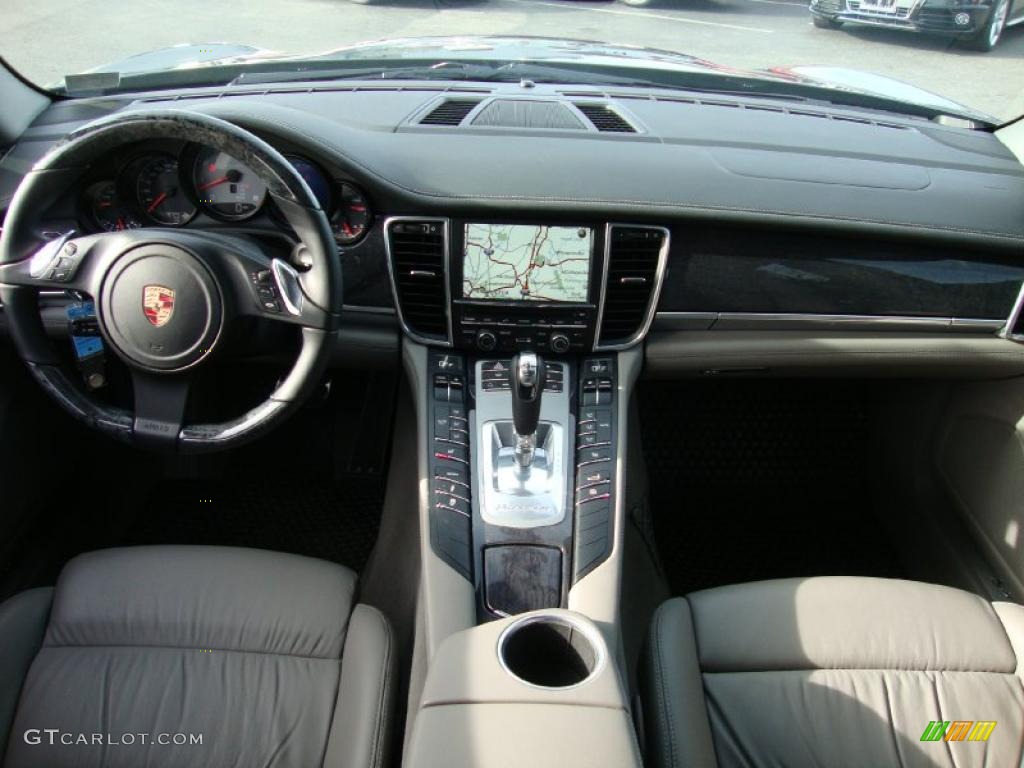 Platinum Grey Interior 2010 Porsche Panamera 4S Photo #41952088