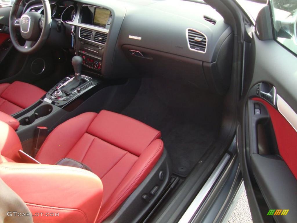 2011 S5 4.2 FSI quattro Coupe - Quartz Grey Metallic / Black/Magma Red Silk Nappa Leather photo #17