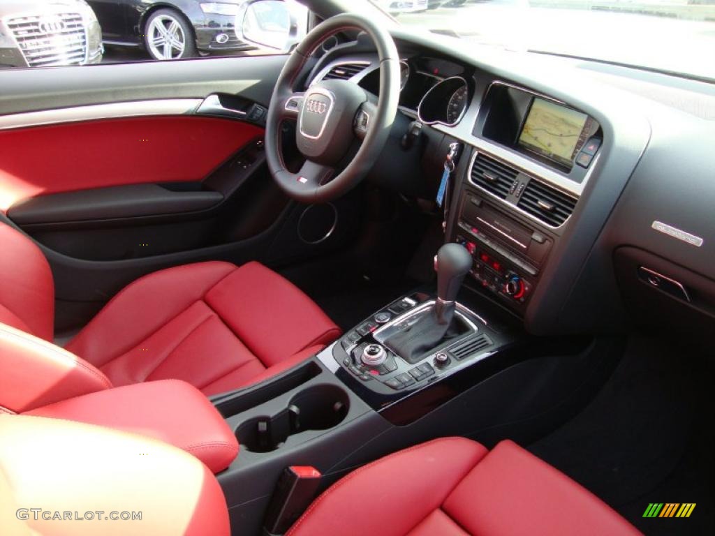 2011 Audi S5 4.2 FSI quattro Coupe Black/Magma Red Silk Nappa Leather Dashboard Photo #41952644
