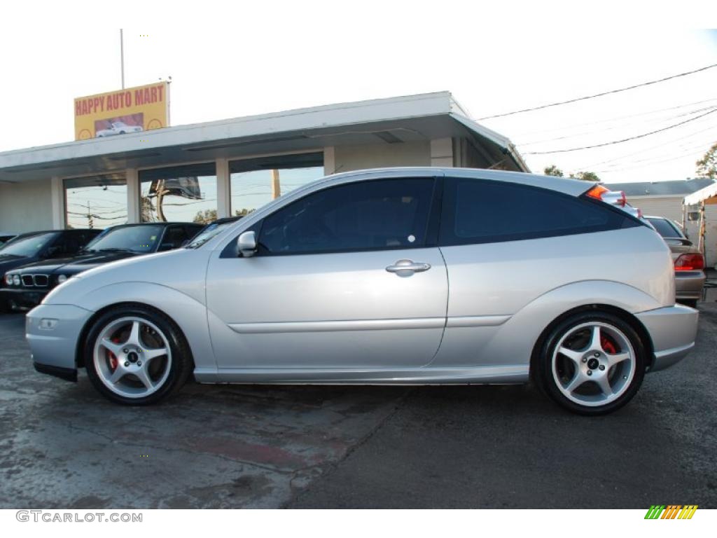 CD Silver Metallic 2002 Ford Focus SVT Coupe Exterior Photo #41955076