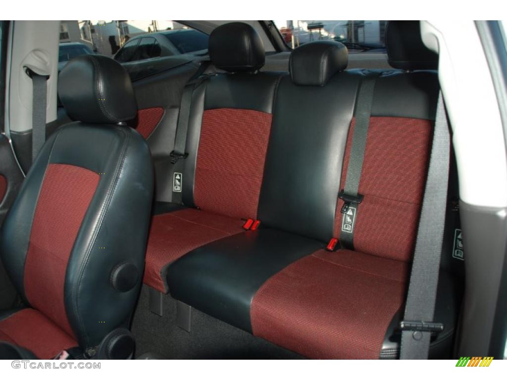Black/Red Interior 2002 Ford Focus SVT Coupe Photo #41955480