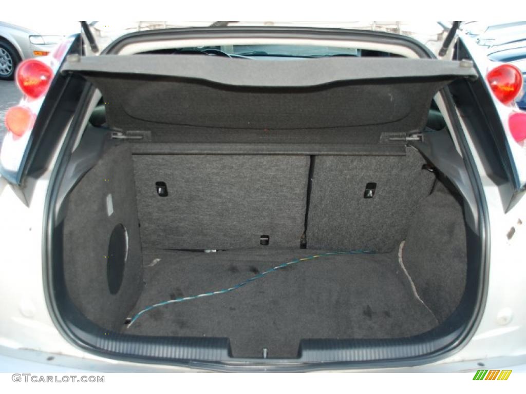 2002 Ford Focus SVT Coupe Trunk Photos