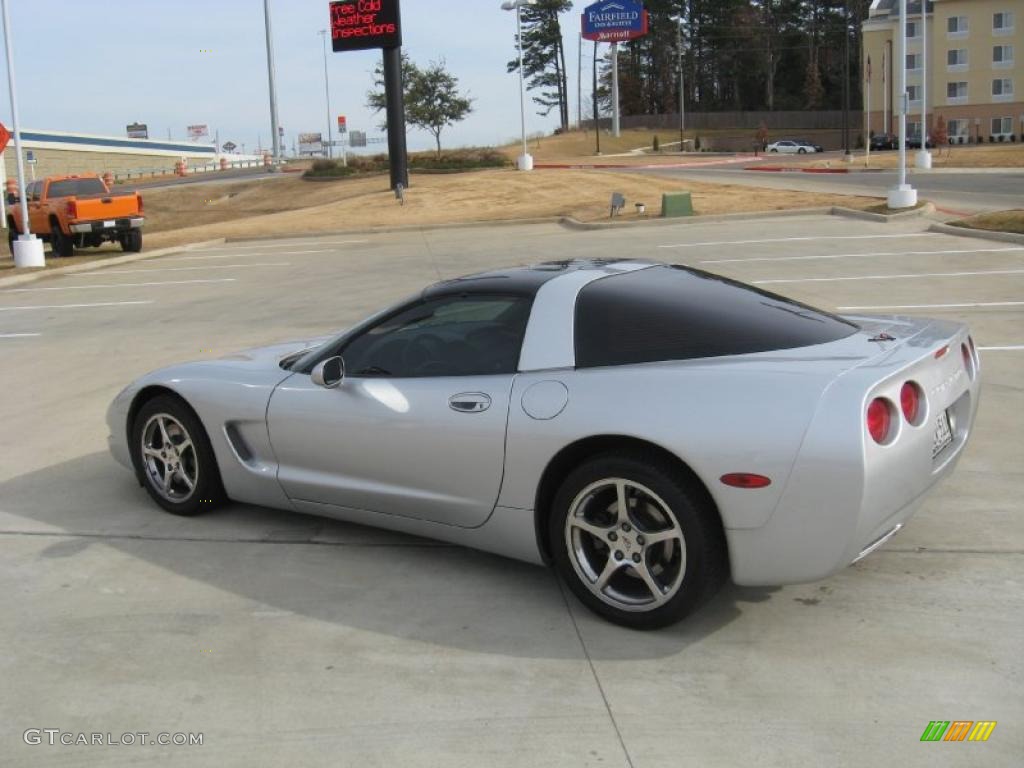 Quicksilver Metallic 2001 Chevrolet Corvette Coupe Exterior Photo #41961212